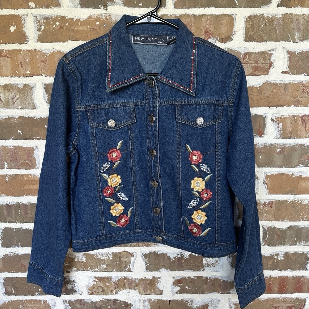 Vintage New Identity Denim Jacket Petite Medium Embroidered Floral Metal Button